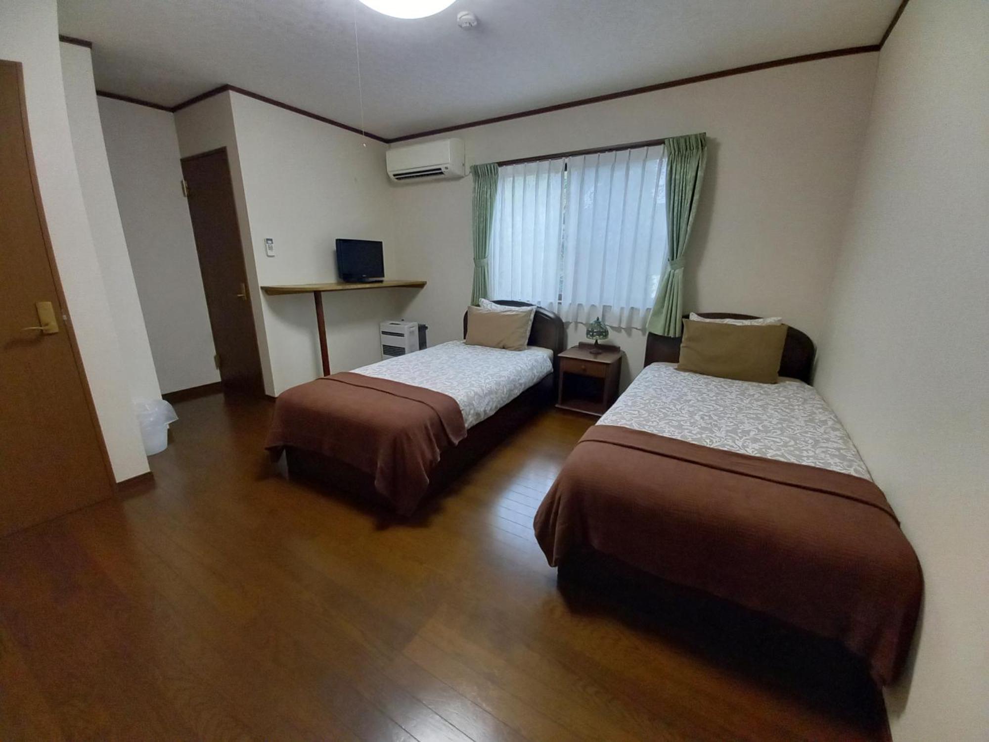 Hakuba Powder Lodge Taketombo Exterior photo