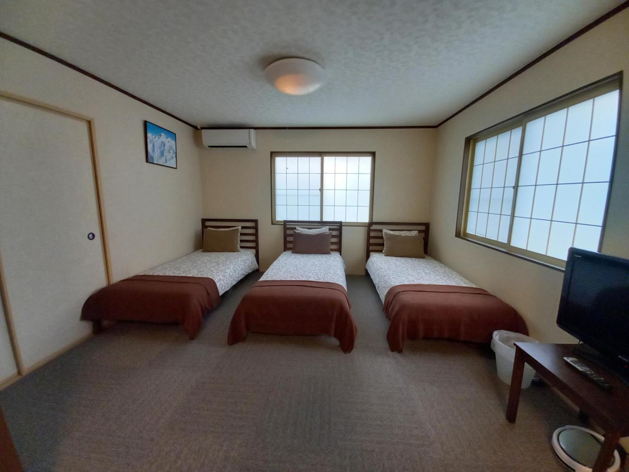 Hakuba Powder Lodge Taketombo Exterior photo